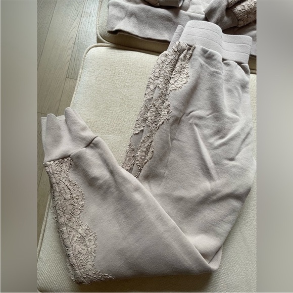 Generation Love Matching Set - Picture 6 of 6